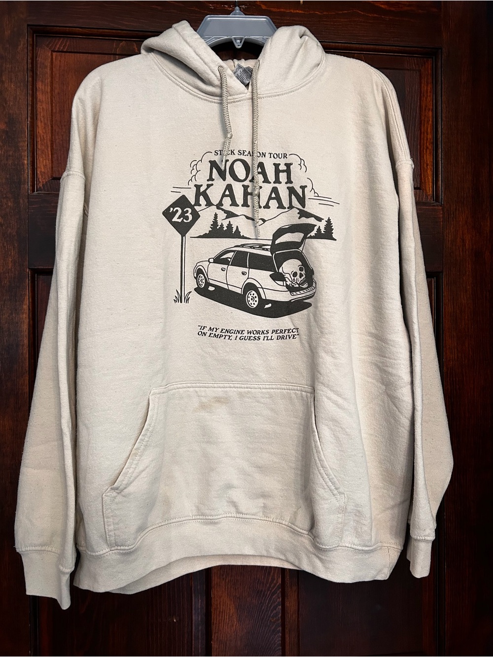 Noah Kahan Stick Season Tour 2023 Beige Hoodie X-Large Gildan Heavy Blend